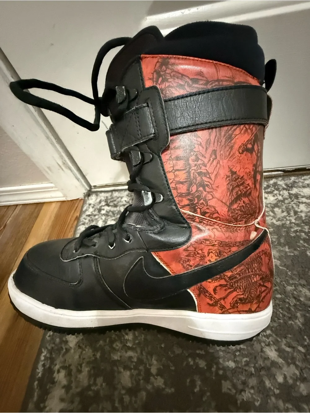 Nike Zoom Force 1 Men’s Snowboard Boots - Size 10